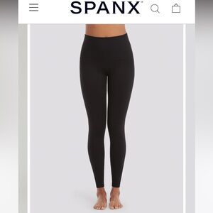 Black Seamless Spanx Leggings - Never Worn -